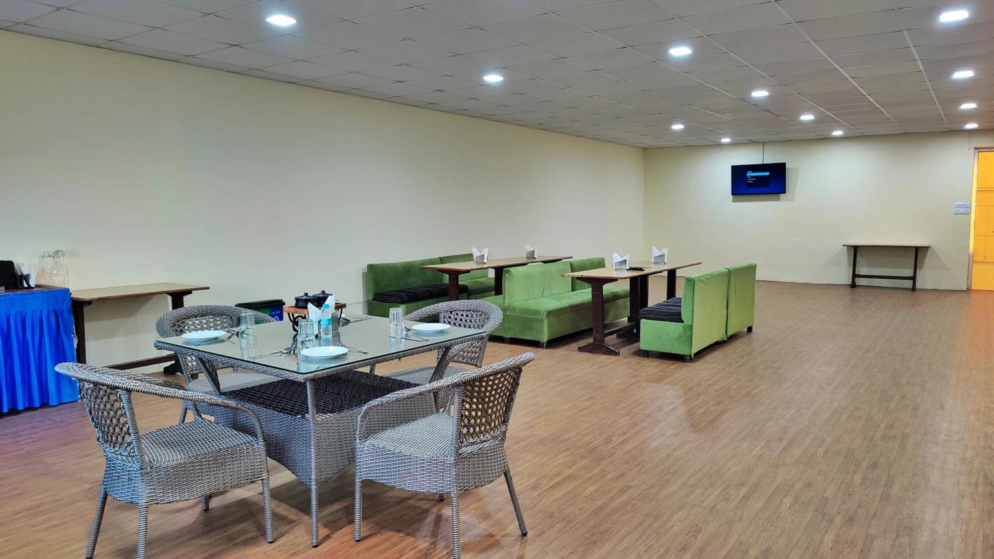 The Ashoka Inn 300Mts Walkable From Mall Road Shimla Exterior photo