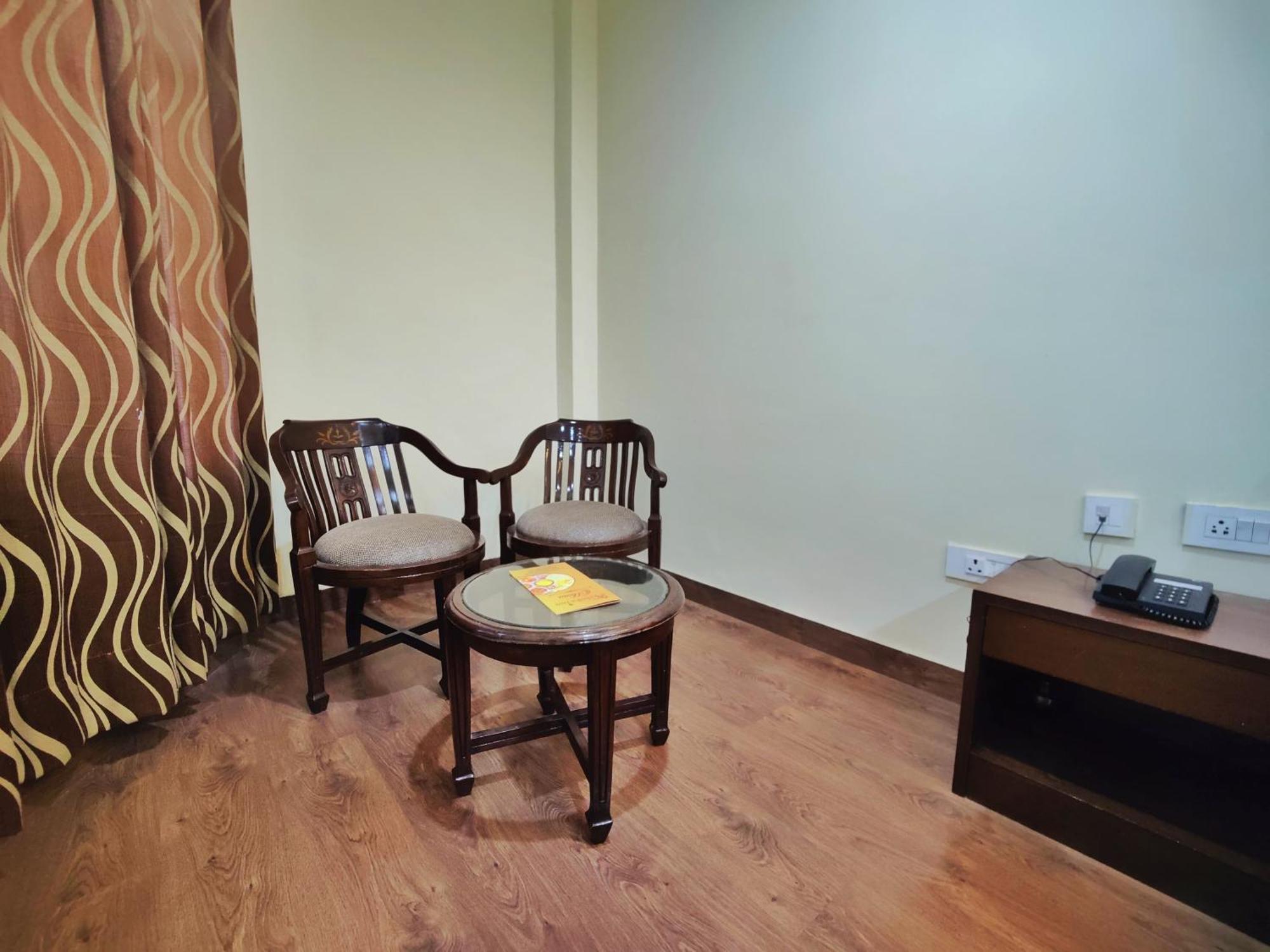 The Ashoka Inn 300Mts Walkable From Mall Road Shimla Exterior photo