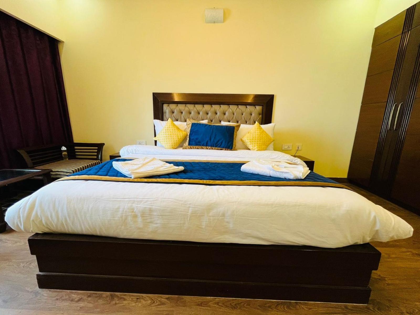 The Ashoka Inn 300Mts Walkable From Mall Road Shimla Exterior photo