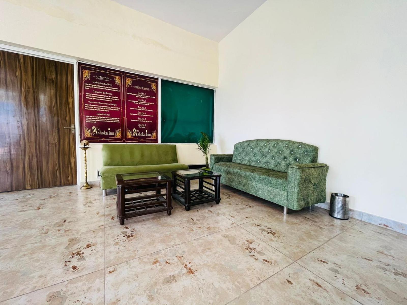 The Ashoka Inn 300Mts Walkable From Mall Road Shimla Exterior photo