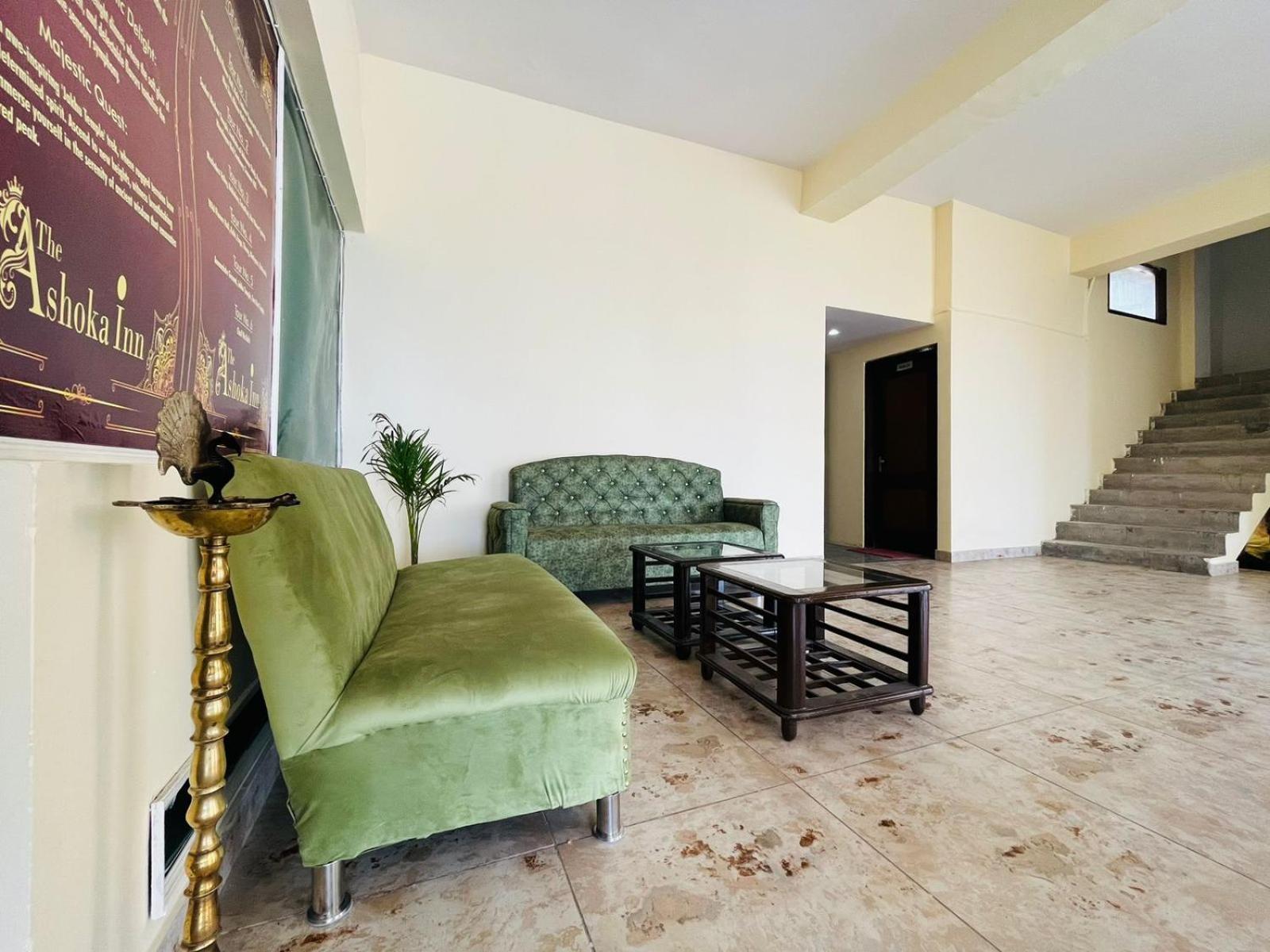 The Ashoka Inn 300Mts Walkable From Mall Road Shimla Exterior photo