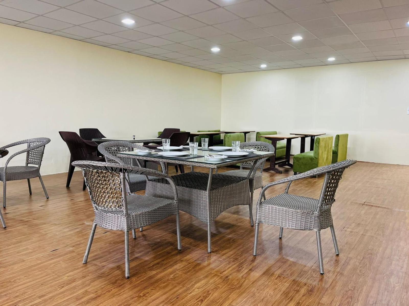 The Ashoka Inn 300Mts Walkable From Mall Road Shimla Exterior photo